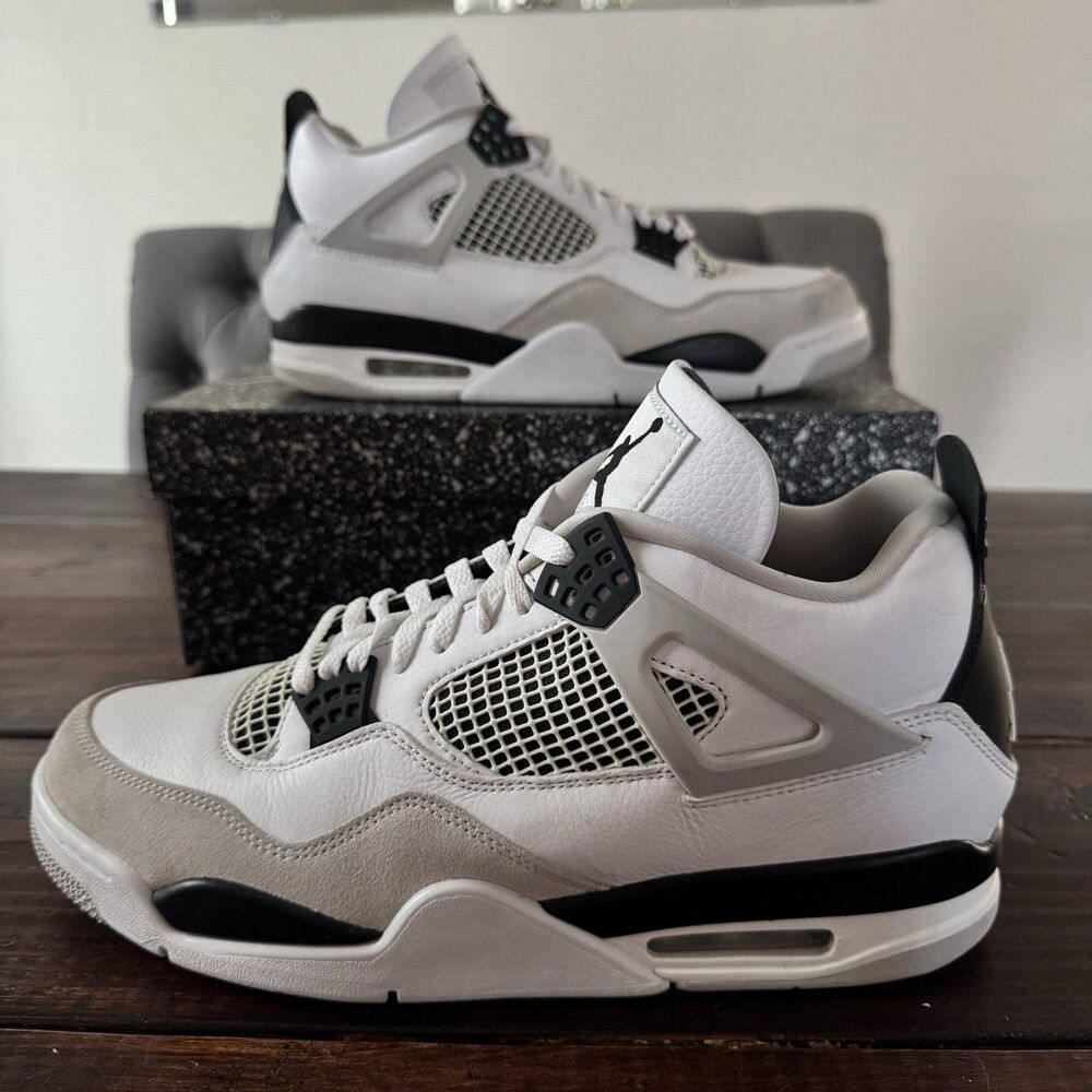 Air Jordan 4 Retro Military Black Shoes